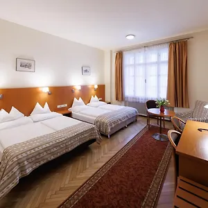 4* B&B Continental Hotel-pension